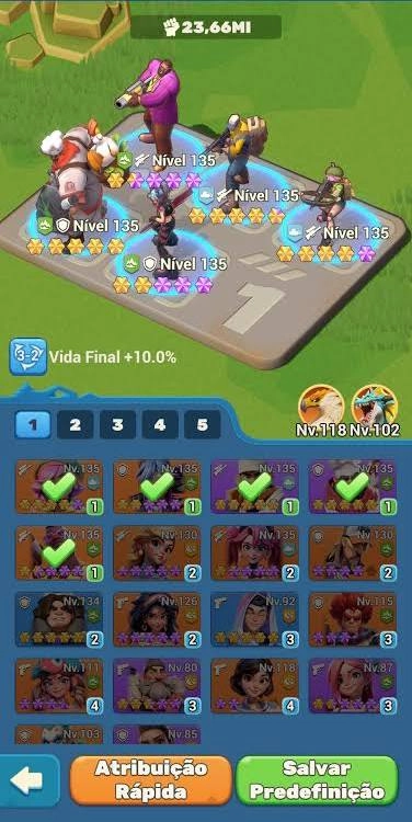 Tiles Survive hero formation screen showing a selected lineup, character levels, star upgrades, and battle power.